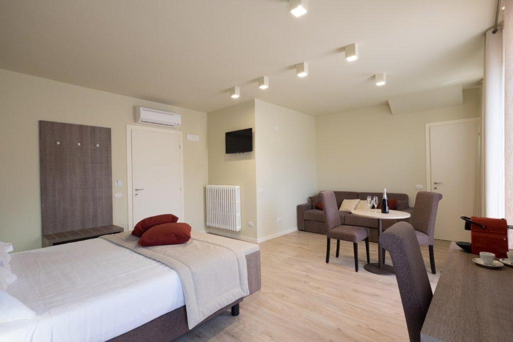 Al-Colle Bed & Breakfast Sotto il Monte Dış mekan fotoğraf